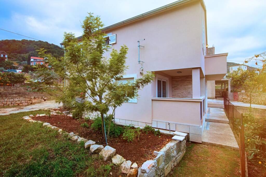 Verita Vis Exterior photo